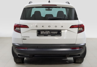 Подержанный автомобиль Skoda Karoq 2020 года (6 фото)