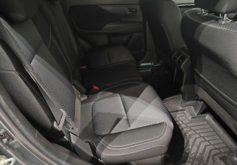 Подержанный автомобиль Mitsubishi Outlander 2022 года (11 фото)