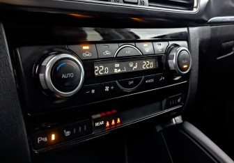 Подержанный автомобиль Mazda CX-5 2015 года (21 фото)