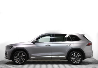 Подержанный автомобиль Geely Monjaro 2024 года (8 фото)