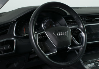 Подержанный автомобиль Audi A6 Sedan 2019 года (14 фото)