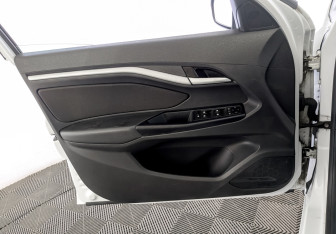 Подержанный автомобиль LADA (ВАЗ) Vesta Sedan 2019 года (19 фото)