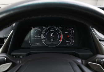 Подержанный автомобиль Lexus ES 2018 года (13 фото)