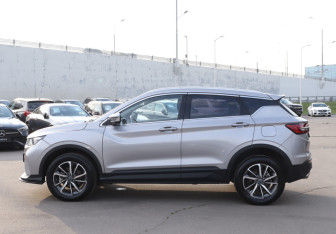 Подержанный автомобиль Geely Coolray 2023 года (8 фото)