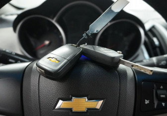 Подержанный автомобиль Chevrolet Cruze Sedan 2013 года (14 фото)