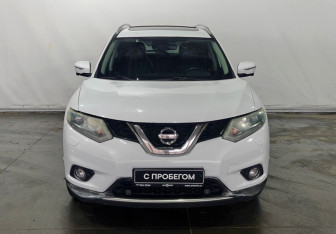 Подержанный автомобиль Nissan X-Trail 2017 года (2 фото)