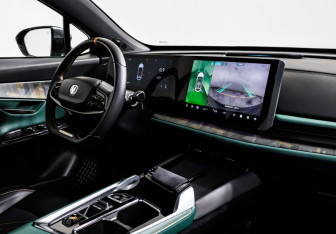 Подержанный автомобиль Changan UNI-T 2023 года (9 фото)