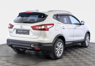 Подержанный автомобиль Nissan Qashqai 2018 года (5 фото)