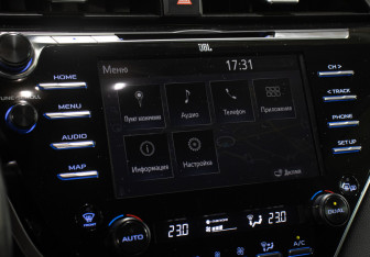 Подержанный автомобиль Toyota Camry Sedan 2020 года (21 фото)