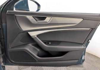 Подержанный автомобиль Audi A6 Sedan 2020 года (26 фото)