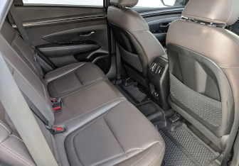 Подержанный автомобиль Hyundai Tucson 2023 года (17 фото)