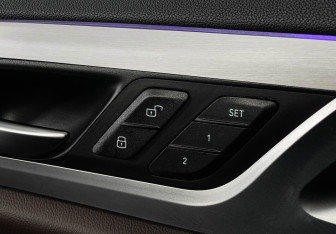 Подержанный автомобиль BMW X4 2019 года (17 фото)