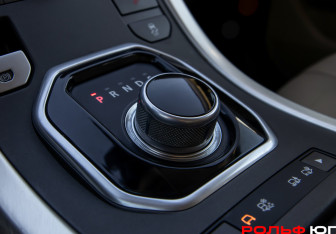 Подержанный автомобиль Land Rover Range Rover Evoque 2014 года (20 фото)