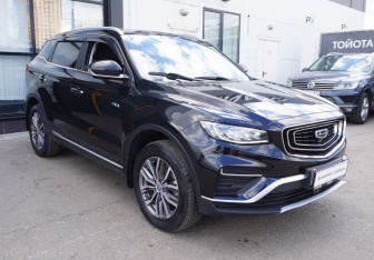 Подержанный автомобиль Geely Atlas Pro 2022 года (3 фото)