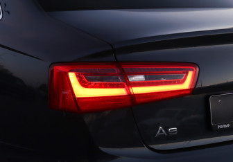 Подержанный автомобиль Audi A6 Sedan 2013 года (22 фото)