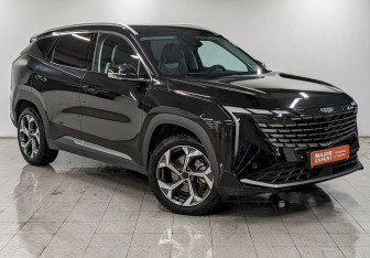 Подержанный автомобиль Geely Atlas 2024 года (3 фото)