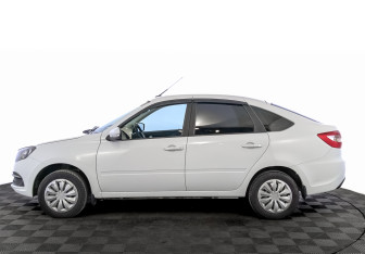 Подержанный автомобиль LADA (ВАЗ) Granta Liftback 2023 года (8 фото)