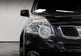 Подержанный автомобиль Nissan X-Trail 2013 года (17 фото)