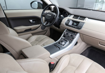 Подержанный автомобиль Land Rover Range Rover Evoque 2015 года (10 фото)