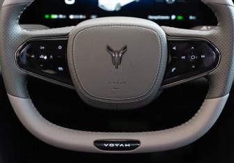 Новый Voyah Passion 2025 (12 фото)