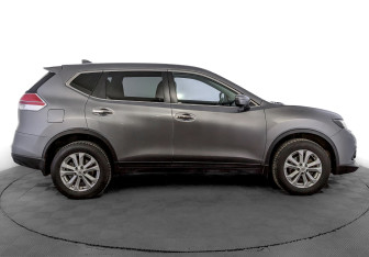 Подержанный автомобиль Nissan X-Trail 2018 года (4 фото)