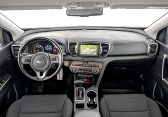 Подержанный автомобиль Kia Sportage 2017 года (14 фото)