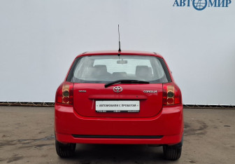Подержанный автомобиль Toyota Corolla Hatchback 2004 года (6 фото)
