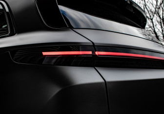 Подержанный автомобиль LiXiang L7 2023 года (28 фото)