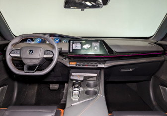 Новый Changan UNI-V 2025 (10 фото)