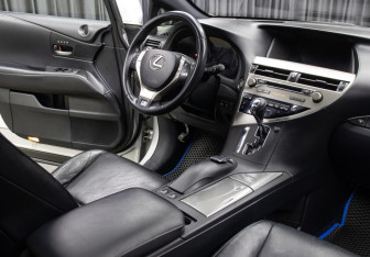 Подержанный автомобиль Lexus RX 2012 года (11 фото)