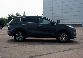 Подержанный автомобиль Kia Sportage 2020 года (3 фото)