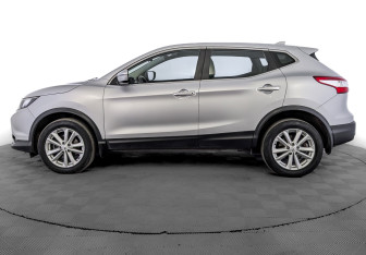 Подержанный автомобиль Nissan Qashqai 2018 года (8 фото)