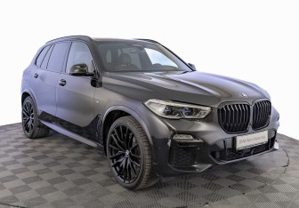 Подержанный автомобиль BMW X5 2020 года (3 фото)