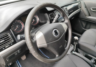 Подержанный автомобиль SsangYong Actyon 2013 года (14 фото)