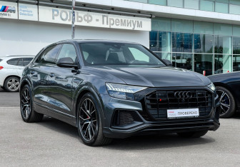 Подержанный автомобиль Audi Q8 2023 года (3 фото)