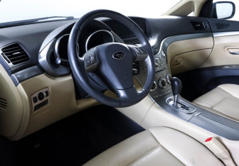 Подержанный автомобиль Subaru Tribeca 2005 года (15 фото)