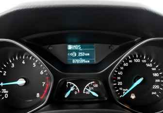 Подержанный автомобиль Ford Focus Hatchback 2018 года (16 фото)