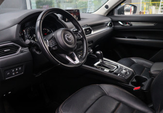 Подержанный автомобиль Mazda CX-5 2019 года (12 фото)