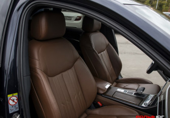 Подержанный автомобиль Audi A6 allroad 2019 года (19 фото)