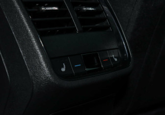 Подержанный автомобиль Skoda Octavia Liftback 2022 года (12 фото)