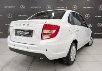 Подержанный автомобиль LADA (ВАЗ) Granta Sedan 2023 года (5 фото)