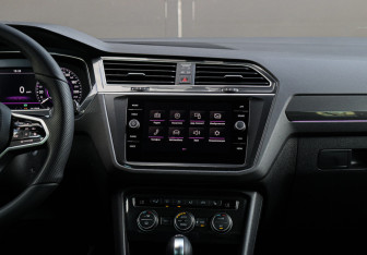 Подержанный автомобиль Volkswagen Tiguan 2018 года (11 фото)