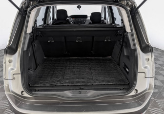 Подержанный автомобиль Citroen C4 Picasso 2017 года (10 фото)