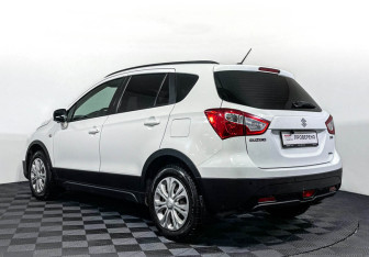 Подержанный автомобиль Suzuki SX4 Hatchback 2021 года (7 фото)