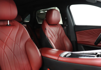 Подержанный автомобиль Exeed RX 2023 года (16 фото)