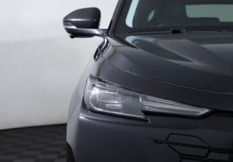 Подержанный автомобиль Changan UNI-K 2023 года (26 фото)