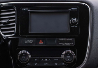 Подержанный автомобиль Mitsubishi Outlander 2013 года (6 фото)