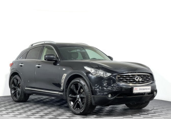 Подержанный автомобиль Infiniti FX 2009 года (3 фото)