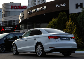 Подержанный автомобиль Audi A3 Sedan 2019 года (5 фото)