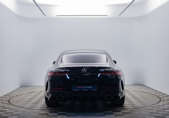 Подержанный автомобиль Mercedes-Benz AMG GT Liftback 2018 года (6 фото)